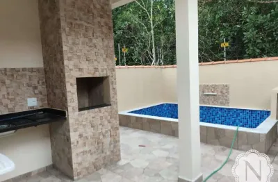 Vende casa com 2 quartos com suite e piscina no bairro tupy.