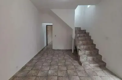 Sobrado para aluguel com 4 quartos no bairro gaivota (praia)