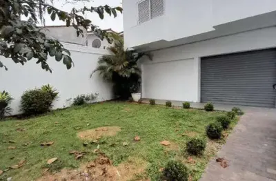 Sobrado para aluguel com 5 quartos no bairro centro