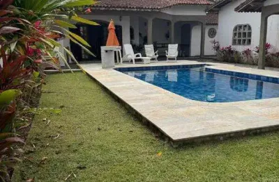 Casa com 3 quartos para alugar na Rua Jonas Tichonenko, Balneário Tupy, Itanhaém