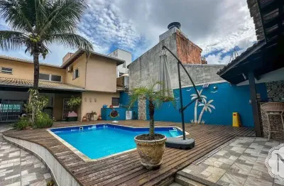 Casa com 6 quartos à venda na Avenida Presidente Vargas, Centro, Itanhaém