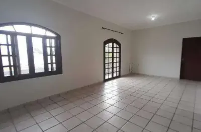 Apartamento com 3 quartos para alugar na Rua Professor Dinorah Cruz, Centro, Itanhaém