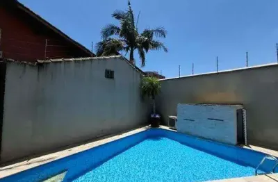 Casa com 3 quartos para alugar na Rua Sorocabana, Centro, Itanhaém
