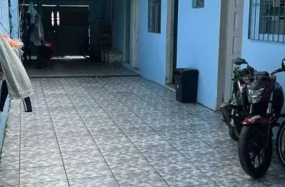 Casa à venda com 4 quartos no bairro Nova Itanhaém (Interior)
