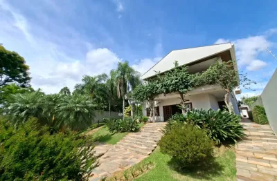 Casa 7 Dormitórios localizada no Bela Suiça - Antigo morador Renato Garcia