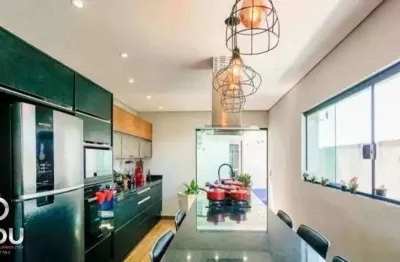 Sobrado incrível com 375 m²  no Jardim Vila Formosa, 4 dormitórios, 2 suítes, 7 vagas. Oportunidade abaixo do valor de mercado!