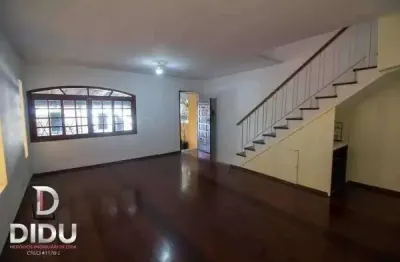 Sobrado à venda no brooklin com 138 m², com 3 quartos, 1 suite, 4 banheiros, edicula, 2 vagas de garagem. desocupado. doc.ok.