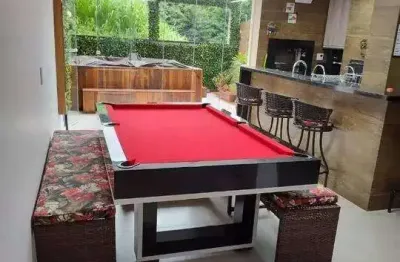 Casa para venda no condomínio fechado residencial villa deste: em cotia, com 3 suítes, 3 vagas, jacuzzi e espaço gourmet privativos.