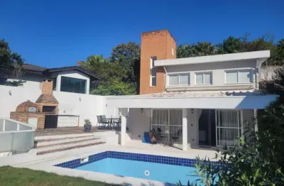 Casa à venda em são paulo, parque dos príncipes, com 3 quartos, 327m² de costrução e 462 m² de terreno, piscina e churraqueira.