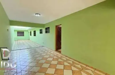 Sobrado à venda em santo andré, vila lucinda, com 3 quartos,  com 3 suítes e uma edícula, além de 8 vagas na garagem, 310m². desocupado.