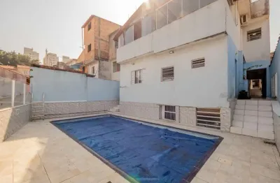 Sobrado para venda em são bernado do campo com 4 quartos, sendo 1 suíte, 283m² 3 vagas, uma bela piscina.