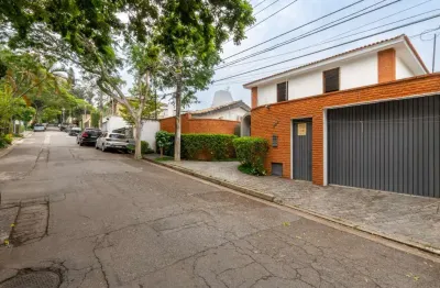 Casa para venda em Vila Morumbi com 4 quartos, sendo 4 suítes , 410m²