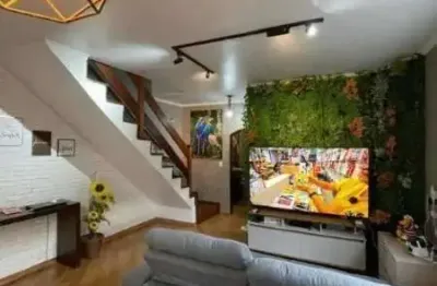 Excelente oportunidade para venda de um sobrado com 215 m² de construção, espaçoso e cheio de charme no Jardim Las Vegas em Santo André!