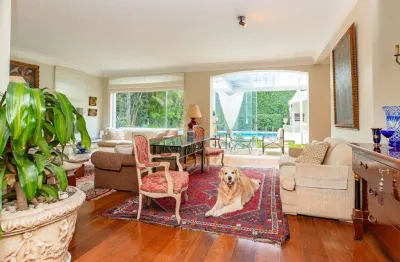 Casa para venda em Alto de Pinheiros com 4 quartos, sendo 2 suítes , 480m²