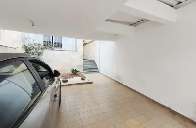 Casa comercial à venda na Rua Pio XI, Alto de Pinheiros, São Paulo