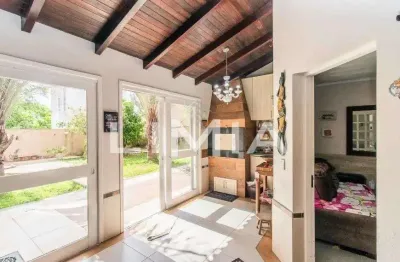 Casa com 4 quartos à venda na Rua Maestro Salvador Campanella, Jardim Itu Sabará, Porto Alegre, 233 m2 por R$ 897.000