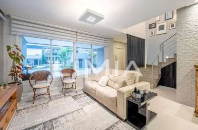 Casa com 3 quartos à venda na Avenida Willy Eugênio Fleck, 1495, Ecoville, Porto Alegre, 200 m2 por R$ 1.749.000