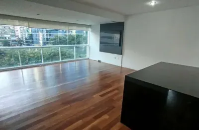 Apartamento para Venda em São Paulo, Itaim Bibi, 1 dormitório, 1 suíte, 2 banheiros, 2 vagas