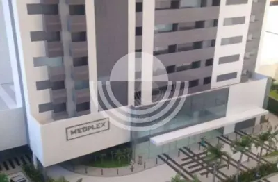 Prédio comercial com foco para profissionais das áreas de saúde.