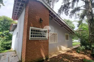 Chácara em bolsão com 3850m2 e uma casa de 300m2 à venda em valinhos.
