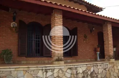 Casa à venda em Campinas, Jardim do Lago, com 3 quartos, com 240 m²