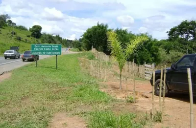 Sítio à venda de frente para rodovia de contorno de itatiba.