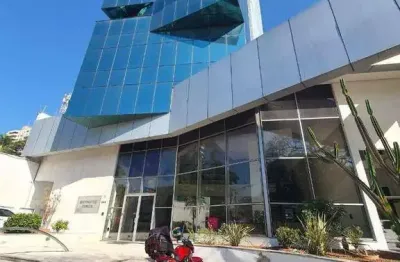 Sala comercial com 4 salas para alugar na Avenida José de Souza Campos, Cambuí, Campinas