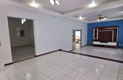 Casa à venda em Campinas, Fazenda São Quirino, com 3 quartos, com 260 m², Campos Verdes