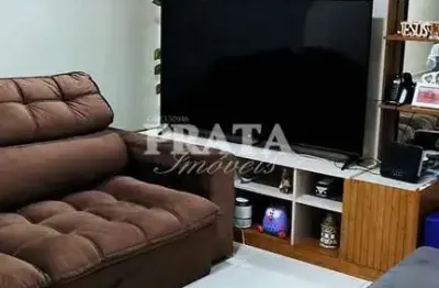 Aparecida santos casa sobreposta baixa 2 suítes 2 vagas garagem