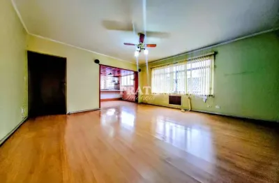 Gonzaga santos 3 dormi8tórios 1 suíte 1 vg garagem demarcada