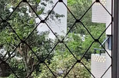 Vila julia cidade guarujá apartamento bem conservado