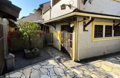 Casa com 5 quartos à venda em aviação, praia grande  por r$ 830.000