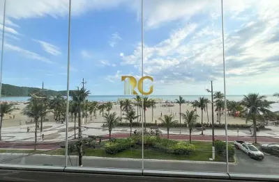 Apartamento 3 dormitórios, mobiliado, 2 vagas demarcadas, frente mar