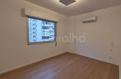 Lindo apartamento todo reformado a uma quadra da beira mar centro florianopolis sc