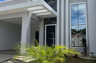 Casa com 2 quartos + suíte com sobra de terreno - vila gaúcha