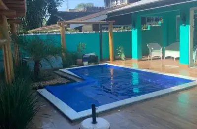 Casa com 5 quartos à venda na Praia do Lazaro, Ubatuba 