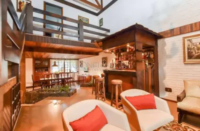Casa com 5 quartos à venda na rua vereador washington mansur, 100, ahú, curitiba, 480 m2 por r$ 1.970.000
