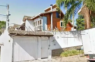 Casa em condomínio fechado com 3 quartos para alugar na rua dom alberto gonçalves, mercês, curitiba, 250 m2 por r$ 6.500