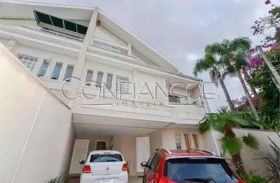Casa com 4 quartos à venda na rua jaime balão, 100, hugo lange, curitiba, 251 m2 por r$ 1.125.000