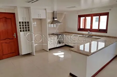 Casa em condomínio fechado com 3 quartos à venda na rua virgínia dalabona, 1202, orleans, curitiba, 356 m2 por r$ 2.300.000