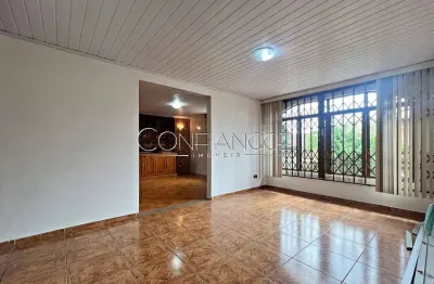 Casa com 2 quartos para alugar na rua fausto pereira, cidade industrial, curitiba, 120 m2 por r$ 2.400
