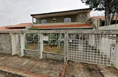 Casa com 3 quartos à venda na Rua Azulinho, Vila Aymoré, Arapongas, 300 m2 por R$ 890.000