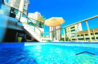 !!oportunidade!! linda casa tri-plex mobiliáda com 250m² úteis - 03 suiítes - epç gourmet - piscina - ofurô - 02 vagas por r$ 1.899m - ponta da praia