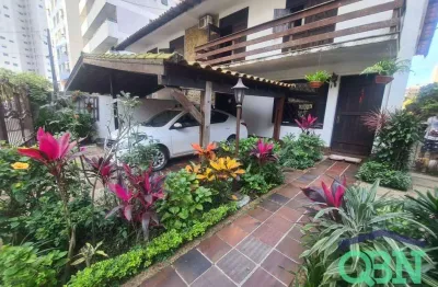 !!oportunidade!! linda casa com 04 dorm. - 03 vagas - piscina - com 250m² úteis por r$ 3.500.000,00 - ponta da praia - santos/sp