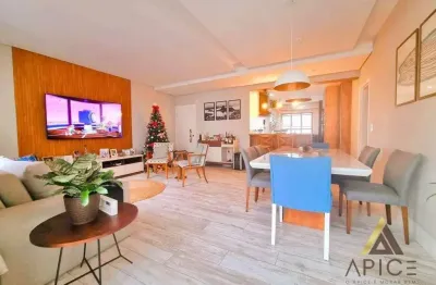 Maravilhoso apto. alto padrão em prédio frente a praia e com lazrer - 130m² úteis - 03 dormitórios sendo 01 suíte - 03 w.c - varanda gourm - 02 vagas