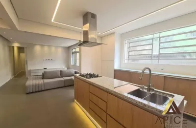 Maravilhoso apto. 100% reformado e semi-mobiliado com 100m² úteis - 02 suítes - dependência completa - 03 w.c - 01 vaga por r$ 1.150m - aparecida