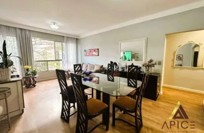 Lindo apartamento reformado em prédio frente ao mar com 125m² úteis - 02 dormitórios sendo 01 suíte - 03 w.c - 01 vaga por r$ 829 mil - boqueirão