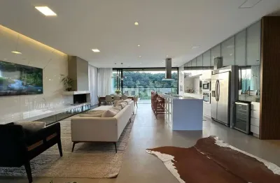 Casa em condomínio fechado com 3 quartos à venda na Rua Guilherme Zilmann, Vila Nova, Joinville