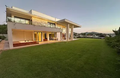 Casa com 4 quartos à venda no Bom Retiro, Joinville 