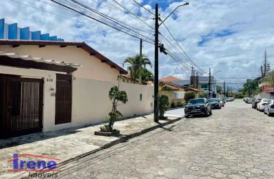 Casa  a 200 metros da praia com 3 dormitórios à venda, 114 m² por r$ 620.000 - centro - itanhaém/sp